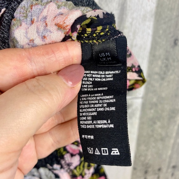 Free People Hold On To Me Floral Print Blouse in Black Combo Size Medium. - Picture 9 of 15